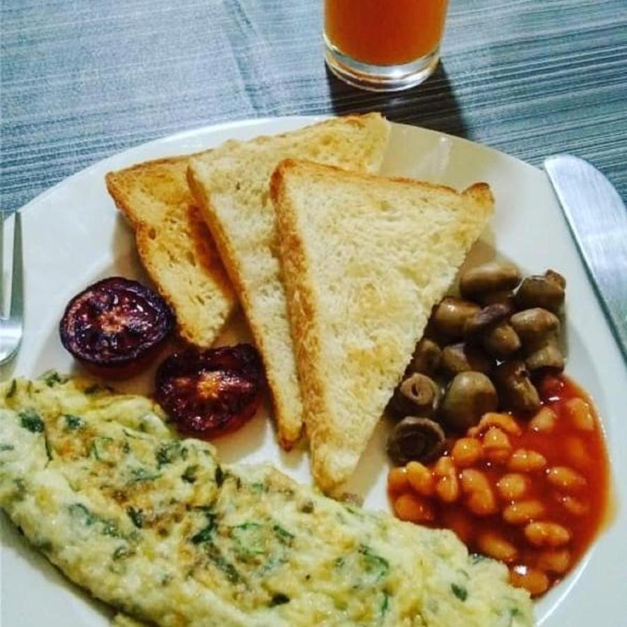 Rockski Boutique Bed & Breakfast Шилонг Екстериор снимка