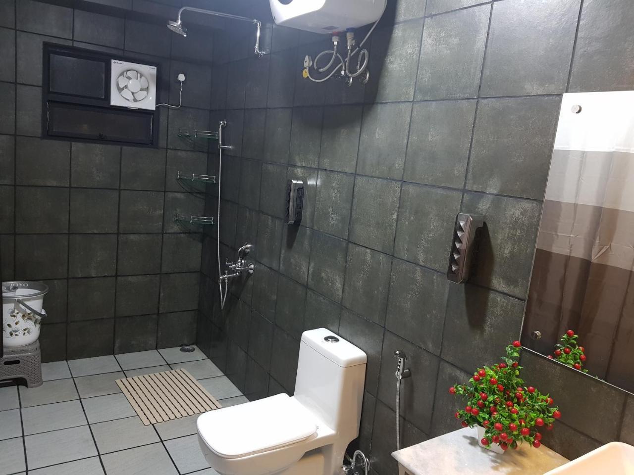 Rockski Boutique Bed & Breakfast Шилонг Екстериор снимка