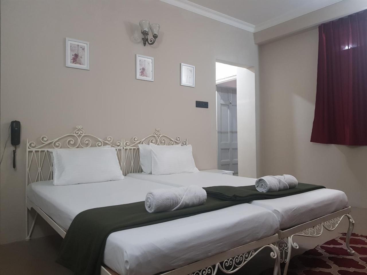 Rockski Boutique Bed & Breakfast Шилонг Екстериор снимка