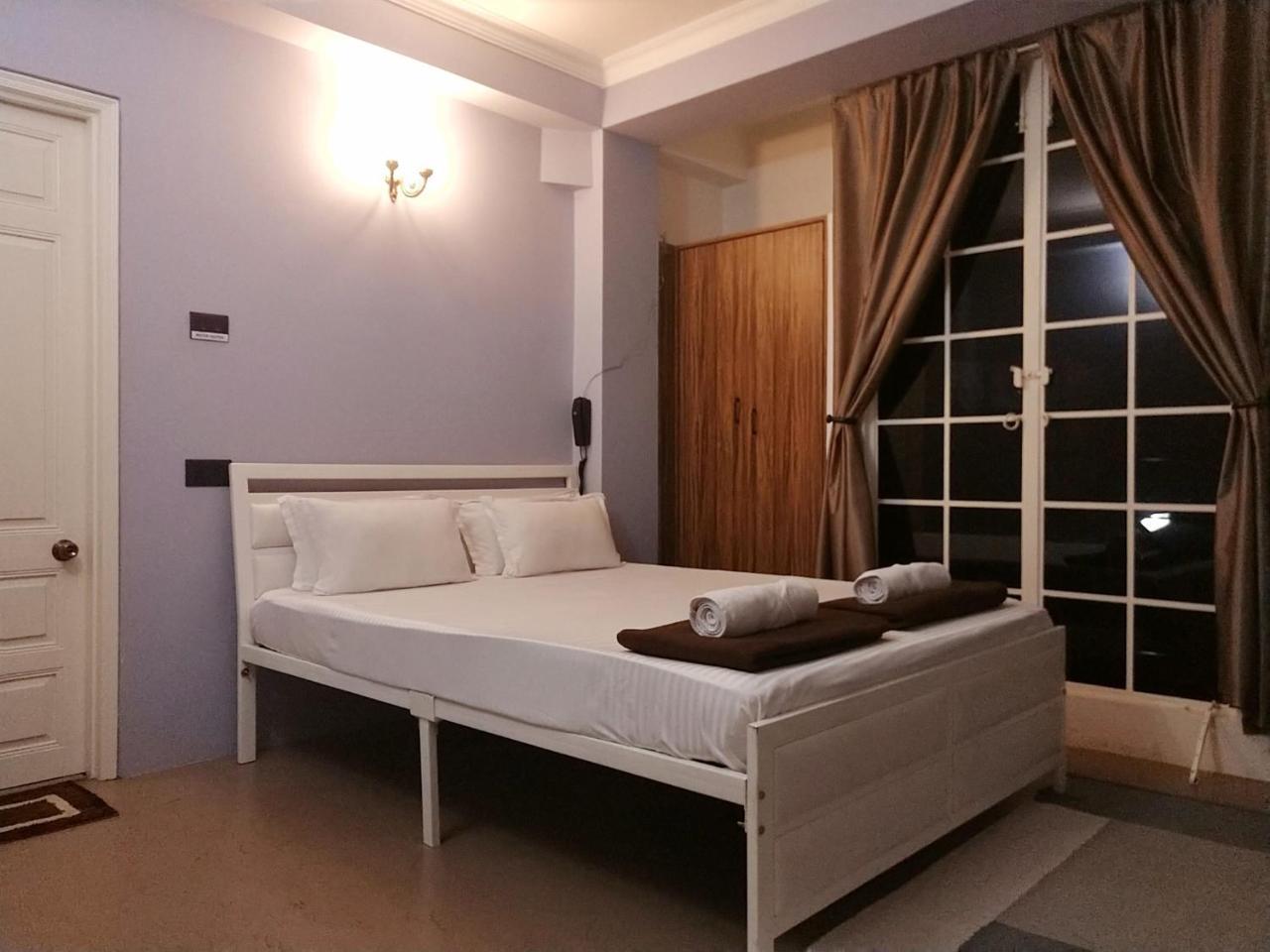 Rockski Boutique Bed & Breakfast Шилонг Екстериор снимка