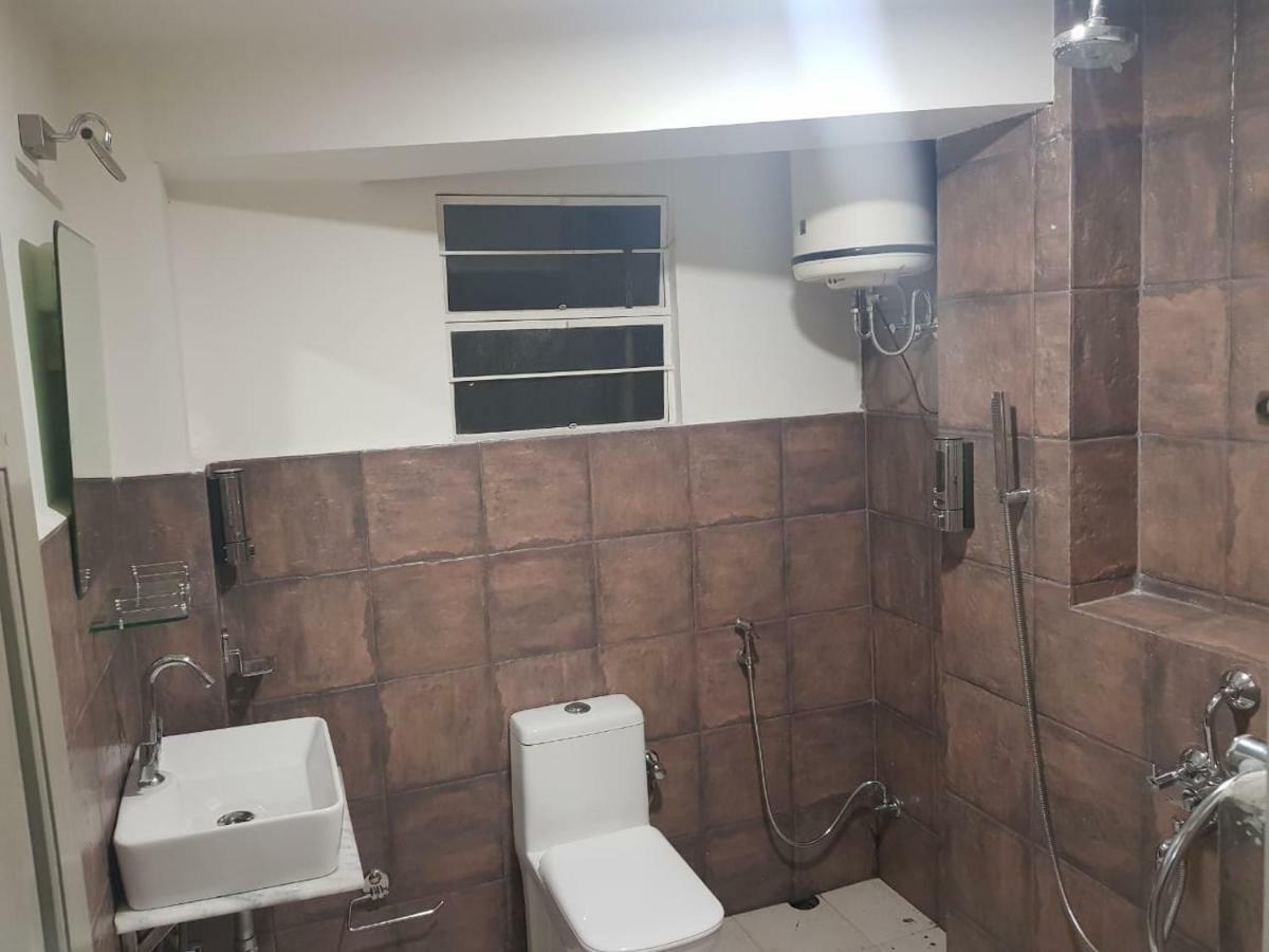 Rockski Boutique Bed & Breakfast Шилонг Екстериор снимка